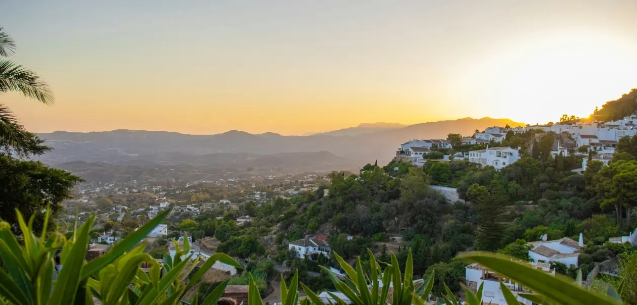 Appartement aan Mijas International golfbaan met uitzicht en zonsondergang