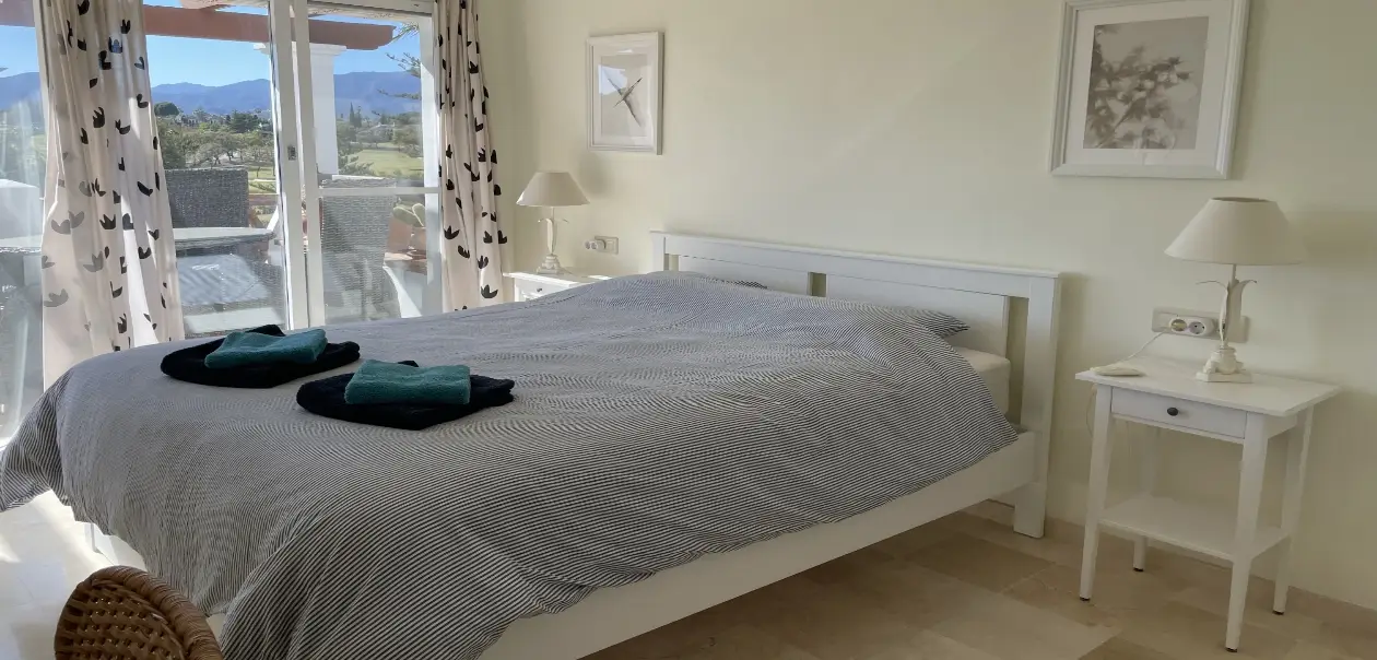 Appartement aan Mijas International golfbaan met uitzicht en zonsondergang